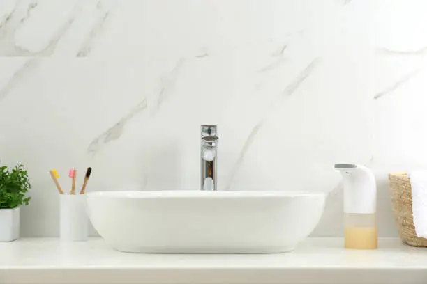 The Benefits of Using Touchless Bathroom Faucets